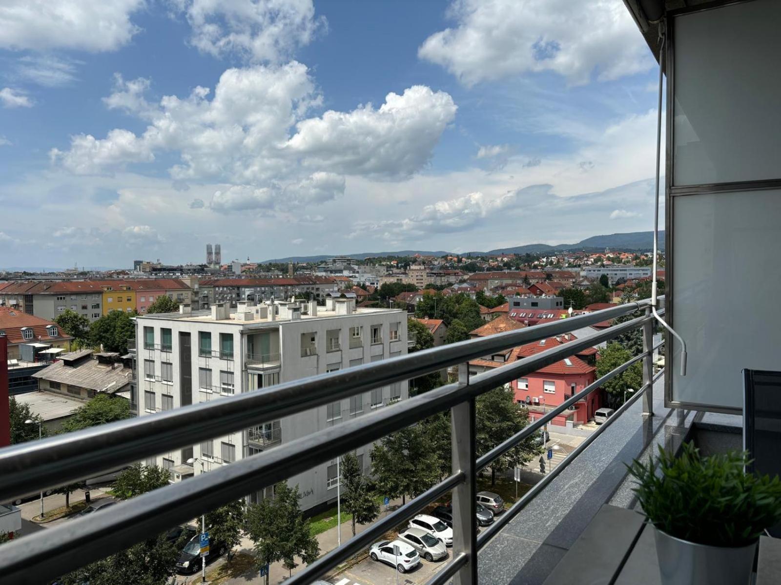 Apartman Vivi ซาเกร็บ ภายนอก รูปภาพ